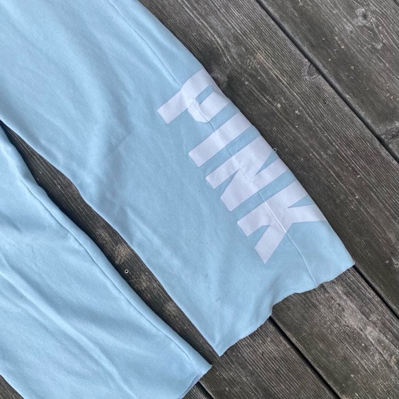 Victoria’s Secret PINK Blue & White Wide Leg Sweatpants - Picture 2 of 7